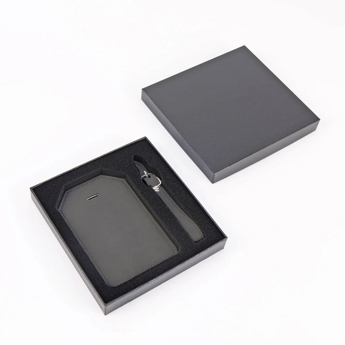Luxury Travel Luggage Tag with Privacy Flap